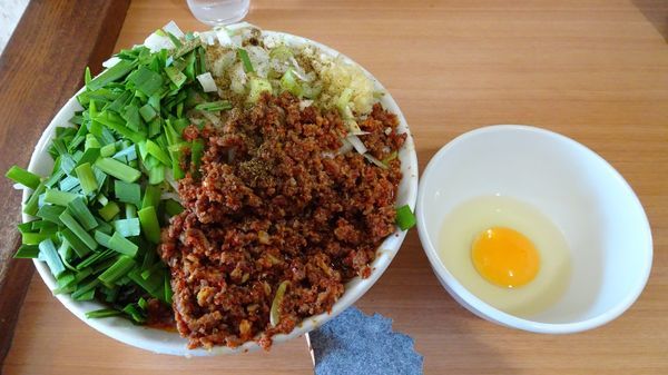 「台湾ラーメン（850円）＋塩変更（50円）ニンニクホアジャオ」@豚星。の写真