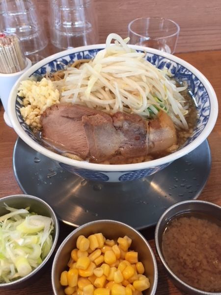 「ラーメン　750円　「味付き脂」「コーン」「葱」」@ラーメン ぶぅさんの写真