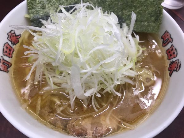 「ねぎラーメン（¥770）」@横浜ラーメン 町田家 新宿南口店の写真