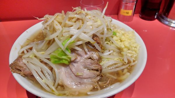 「ラーメン少なめ 750円(ヤサイ・ニンニク・カラメ)」@ラーメン二郎 西台駅前店の写真