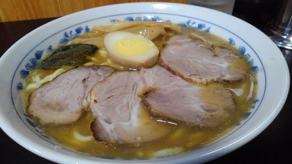 「ラーメン 730円 + 追加チャーシュー(2枚)100円」@麺屋 ごとうの写真
