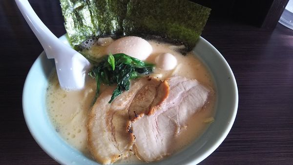 「ラーメン￥６８０」@横浜家系ラーメン 魂心家 青葉台店の写真