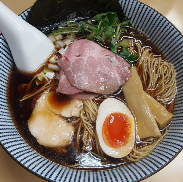 「煮干しそば 黒醤油 大盛 ￥790」@中華そば よしかわの写真