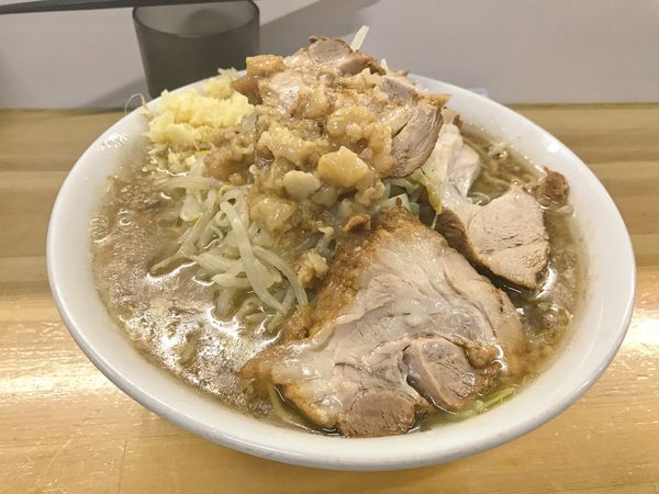 「豚ラーメン」@俺の生きる道 白山店の写真