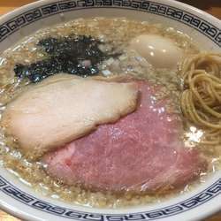 味玉背脂煮干そば（950円）