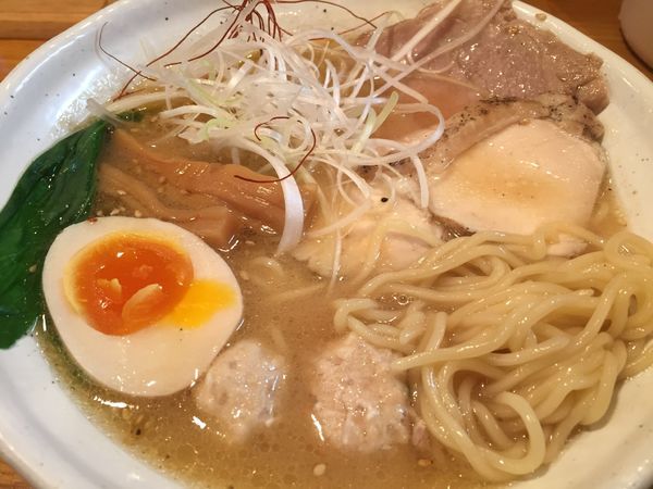 「味玉濃厚鶏らぁ麺（900円）【水曜日の限定】」@麺道 GENTENの写真