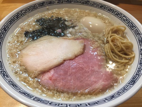 「味玉背脂煮干そば（950円）」@麺屋 弥栄の写真