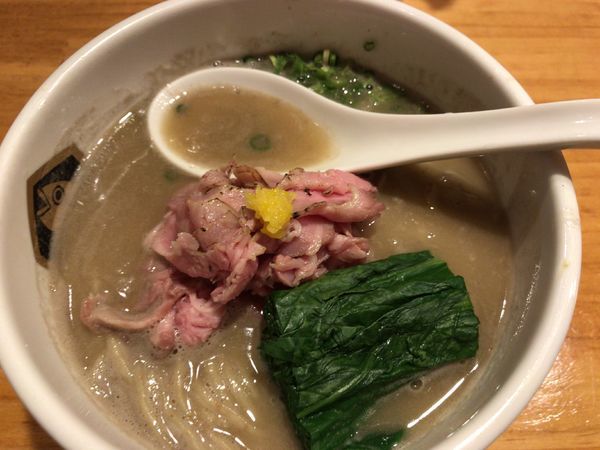 「濃厚真鯛らーめん」@真鯛らーめん 麺魚の写真