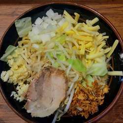 まぜそば(卵黄抜き）850円