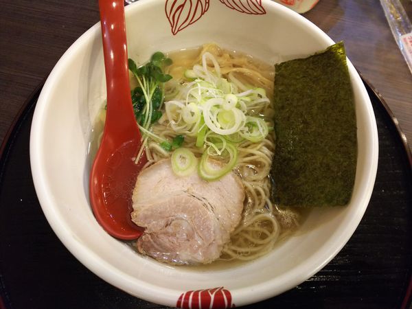 「しおらーめん（八咫烏コラボ版）　800円」@麺処 あす花の写真