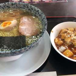 ランチ(塩ラーメン 大盛+マーボ丼