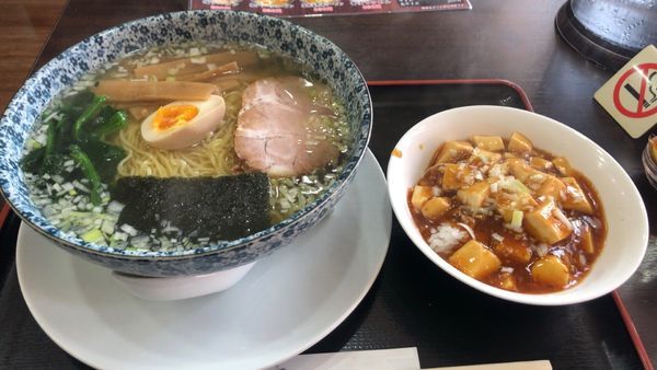 「ランチ(塩ラーメン 大盛+マーボ丼」@中華 かな芽の写真