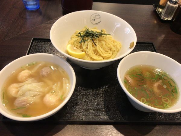 「つけそば(特製ワンタン付) を白だしで ¥1020」@八雲の写真