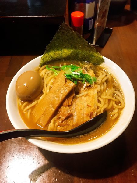 「味玉らぁめん黒」@葉月直系 きりきり舞の写真