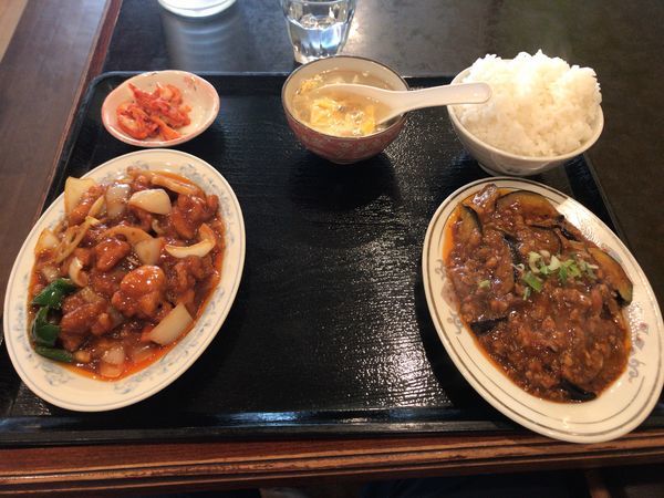 「2種セット 麻婆茄子、鶏肉と野菜のピリ辛炒め 980円」@長城飯店の写真