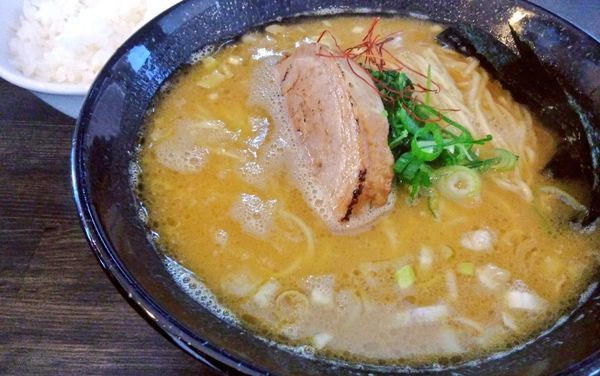 「鶏がら醤油らー麺」@らー麺つけ麺 みやがわ 東白楽店の写真