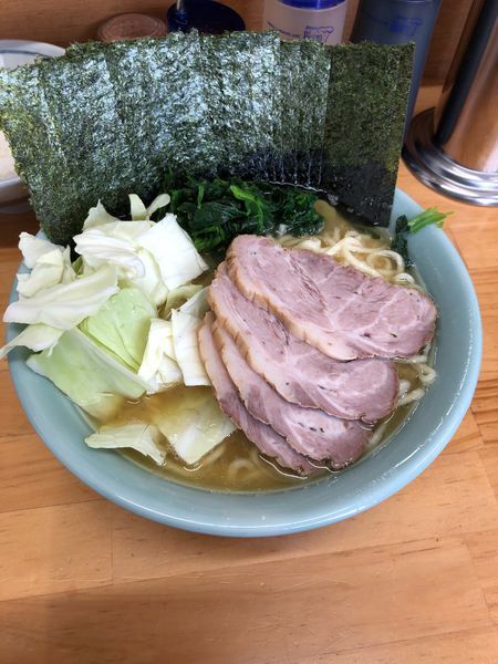 「醤油チャーシュー麺中盛り麺固め味濃い目アブラちょい多め  海苔ほ」@捲り家の写真