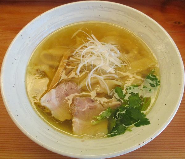 「塩らーめん　780円」@純手打ち 麺と未来の写真