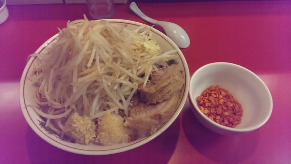 「ラーメン大、豚１枚追加」@千里眼の写真