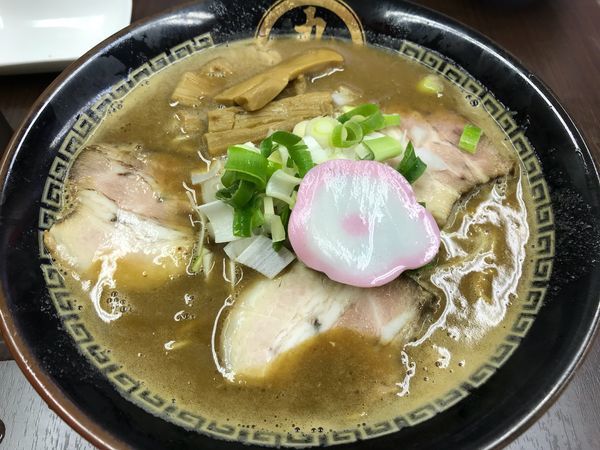 「濃厚豚骨醤油 中華そば  750円」@中華蕎麦 丸め 東久留米店の写真