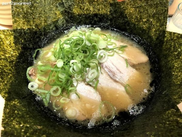 「チャーシューメン+のりまし (930円)」@横浜家系 元町家の写真