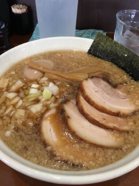 「背脂煮干しラーメン」@麺処いろ葉の写真
