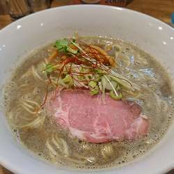 ガツンと煮干しそば ￥650