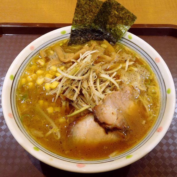 「特製つばめらーめん（醤油 870円）」@つばめの写真