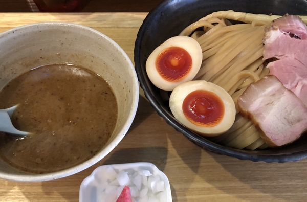 「濃厚つけ麺」@いかれたNOODLE Fishtonsの写真
