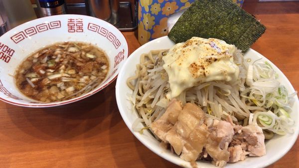 「特大ラーメン 変更(つけ麺化+きまぐれ(チーズ」@麺屋穴場の写真