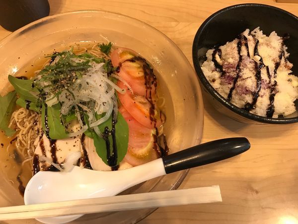 「冷やし煮干し【850円】冷やし茶漬け【250円】」@麺屋Mの写真