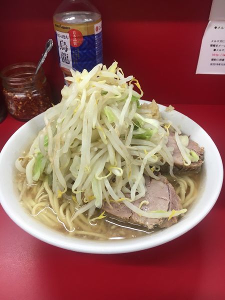 「小ラーメン  麺少なめ  ➕ ニンニク多め」@ラーメン二郎 神田神保町店の写真