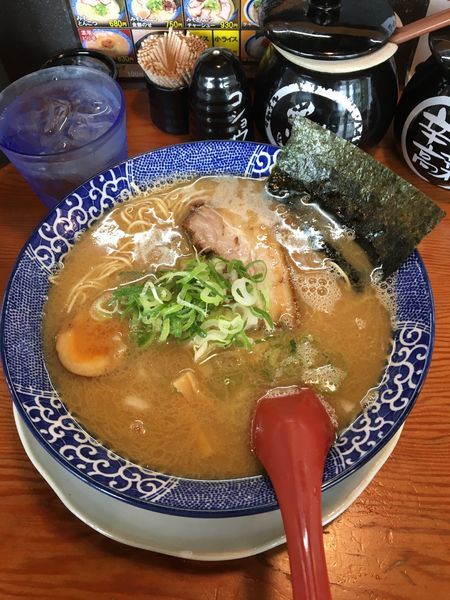 「煮干し豚骨 780円」@博多ラーメン鶴亀堂 太田新井町店の写真