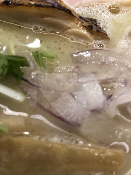 「鶏白湯そば」@麺場 二寅 秋津本店の写真