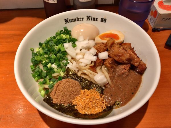 「油そば＋味玉」@麺Dining Number Nine 09の写真