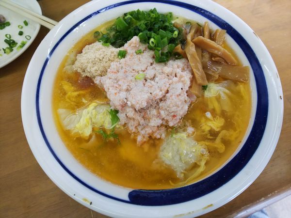 「【限定皐月】海老香る塩ラーメンC　B＋蟹肉　2000円」@MENYA 食い味の道有楽の写真