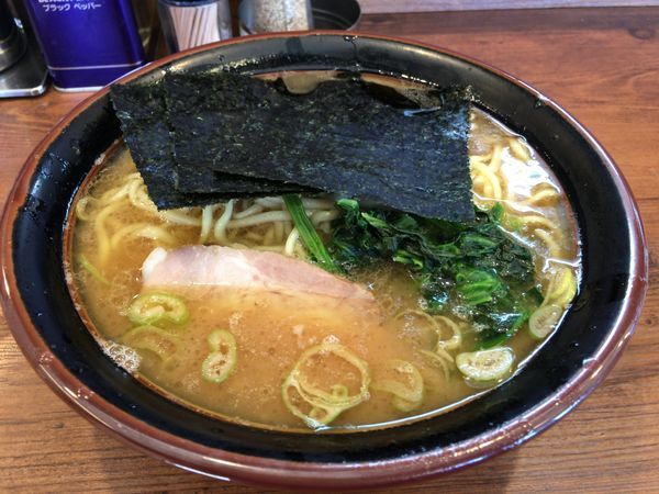 「ラーメン中盛 (800円)」@丸一の写真