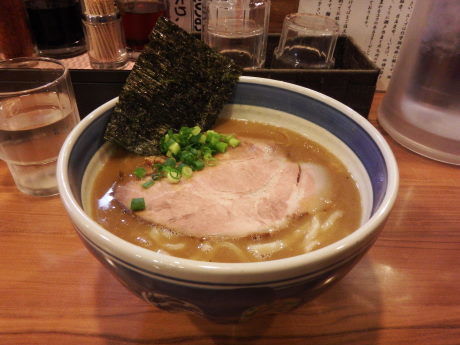 「濃厚和風中華そば」@浜屋 五反田店の写真