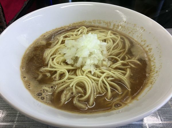 「限定 本日の煮干そば（500円）」@煮干乱舞 八木崎店の写真