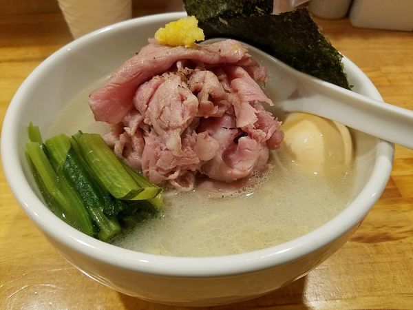 「特製真鯛ラーメン (1050円)」@真鯛らーめん 麺魚の写真
