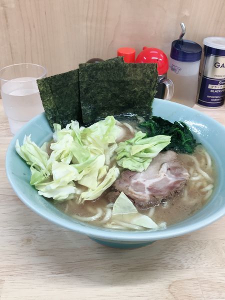 「中盛り＋玉子」@ラーメン 高橋家の写真