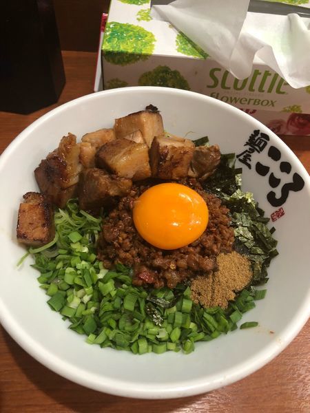 「肉入り台湾まぜそば」@麺屋こころ 六角橋店の写真