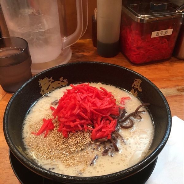 「とんこつラーメン」@博多風龍 高田馬場店の写真