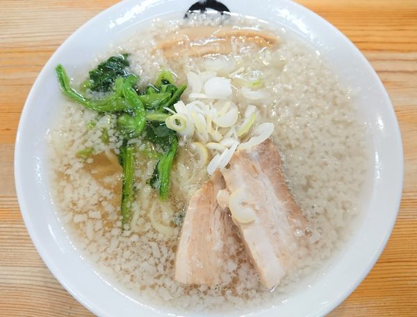 「白の中華そば」@伊藤商店 泉ヶ丘店の写真