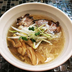 牛塩ラーメン