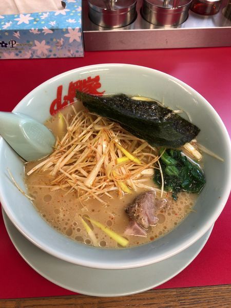 「醤油ネギラーメン」@山岡家 館林店の写真