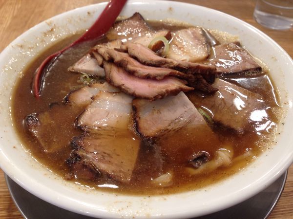 「喜多方ラーメン 肉 煮干」@麺や 七彩 八丁堀店の写真