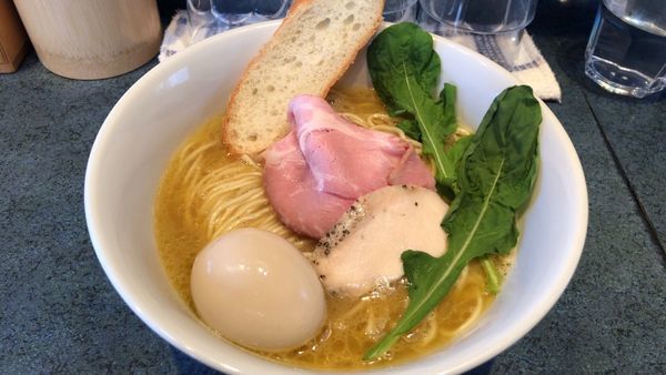 「特製白湯らーめん」@もとのともの写真