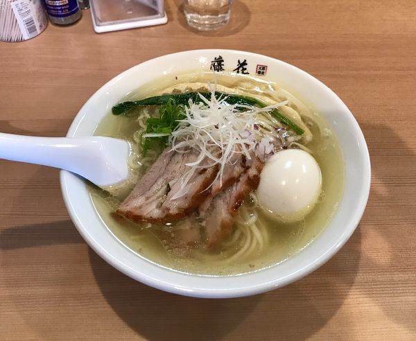 「特製塩らぁ麺」@支那蕎麦屋 藤花の写真