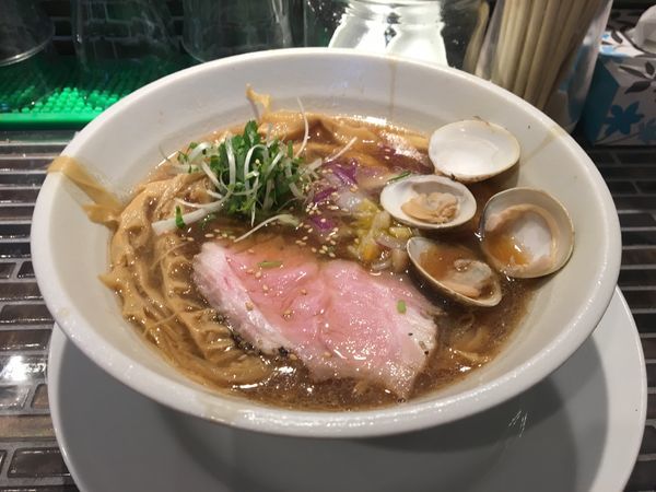 「蛤と鯛兜の酒蒸しそば」@noodles kitchen GUNNERS 新丸子店の写真